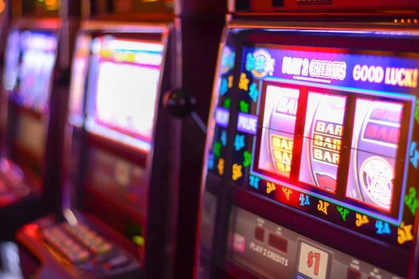 betslots88 live blackjack table view showing dealer, shoe, player betting interface